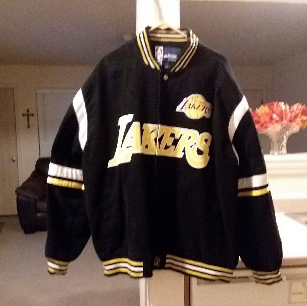 Vintage NBA Jacket (Los Angeles Lakers) RARE